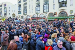 Rassemblement citoyen contre l'antisémitisme ce dimanche à Créteil. ©Remy de la Mauviniere/AP